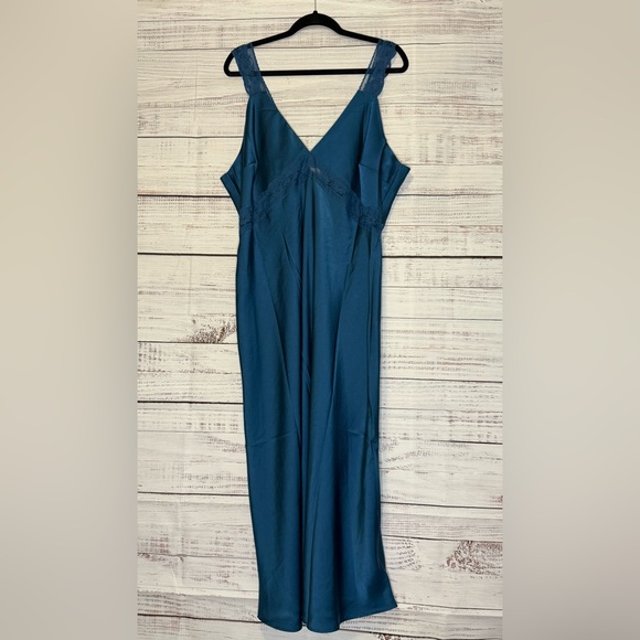 The Drop Dresses & Skirts - Elegant Teal Maxi Dress